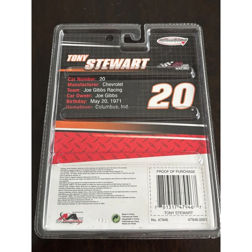 NASCAR Tony Stewart 20 HomeDepot Winner'sCircle 1:64 DiecastCar Joe Gibbs Racing